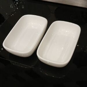 Set Of 2 Porcelain Dishes
